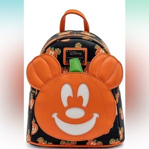Loungefly Disney Mickey-O-Lantern Backpack *Glows in the dark*